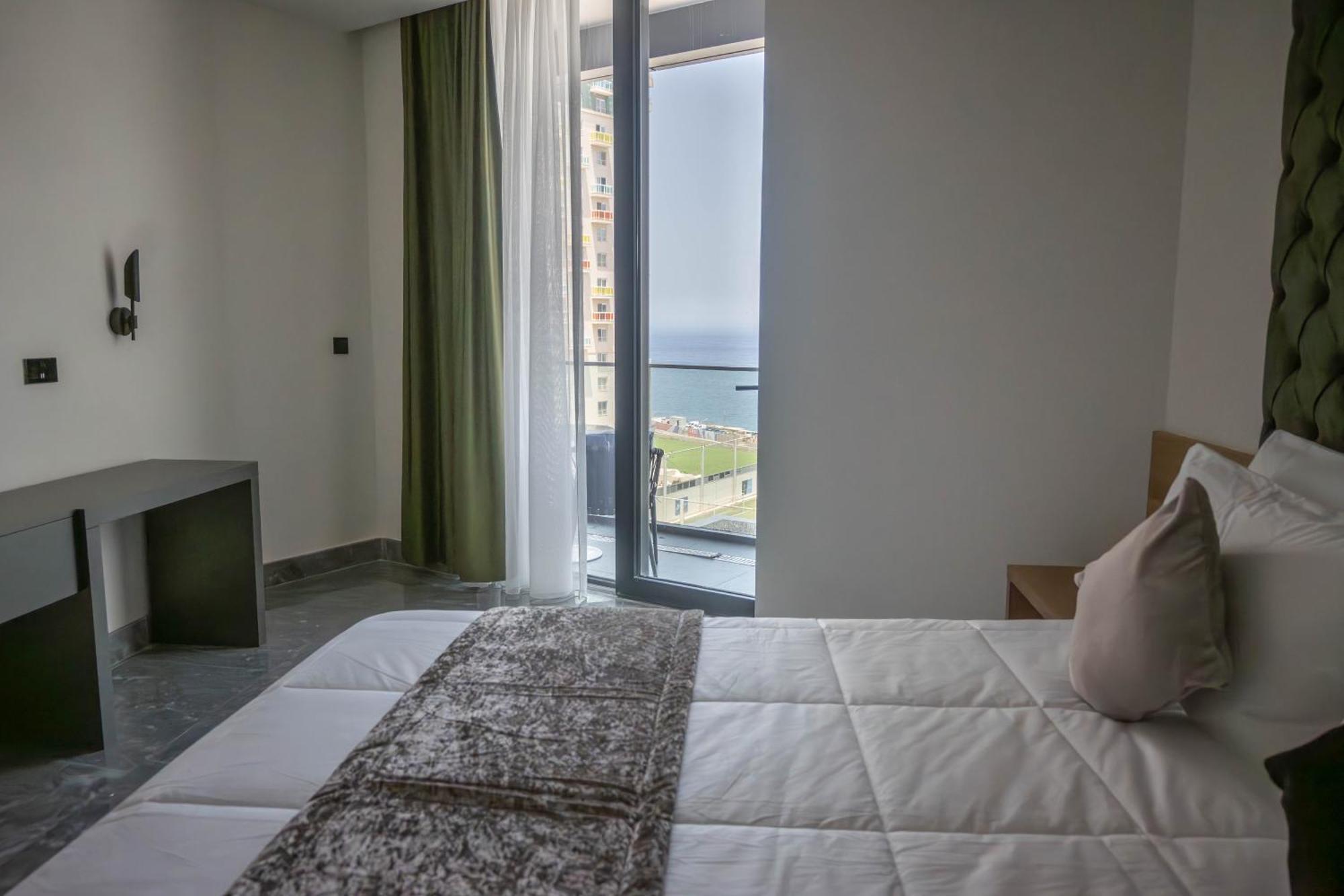 Best View Fortina Luxury Suites Sliema Exteriör bild